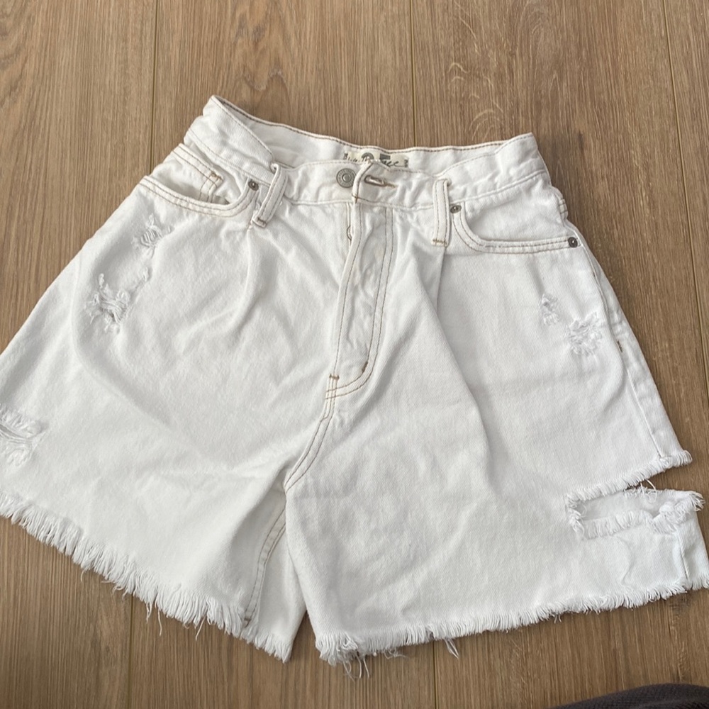 Free people bermuda shorts, size 25